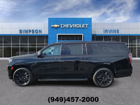 Used 2024 Chevrolet Suburban RST w/ Sport Performance Package image 5