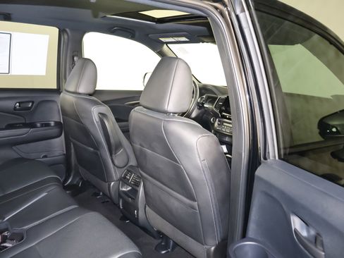 Certified 2023 Honda Passport EX-L image 45