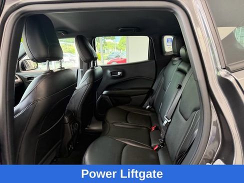 Used 2021 Jeep Compass Latitude w/ Driver Assistance Group FWD image 8