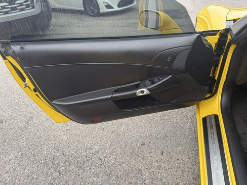 Used 2008 Chevrolet Corvette Coupe RWD image 11