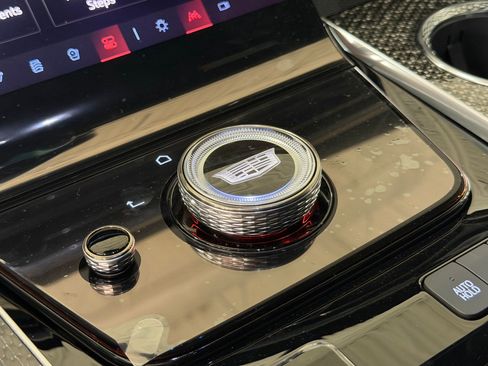 New 2026 Cadillac Escalade V w/ LPO, Floor Liner Package AWD/4WD image 19
