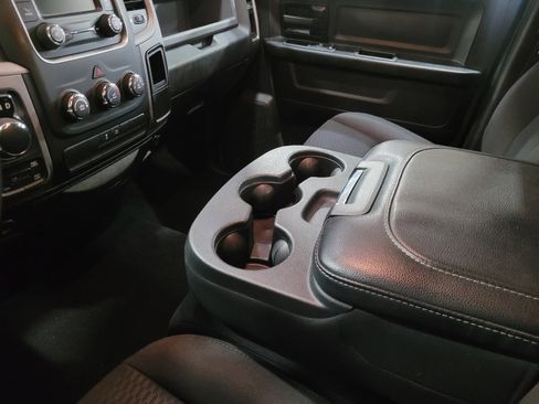 Used 2019 RAM 1500 Express w/ Express Value Package AWD/4WD image 26