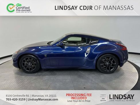 Used 2020 Nissan 370Z Coupe RWD image 5