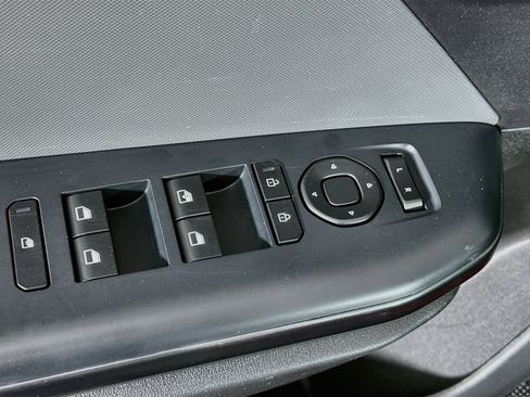 Used 2025 Kia K4 FWD image 15