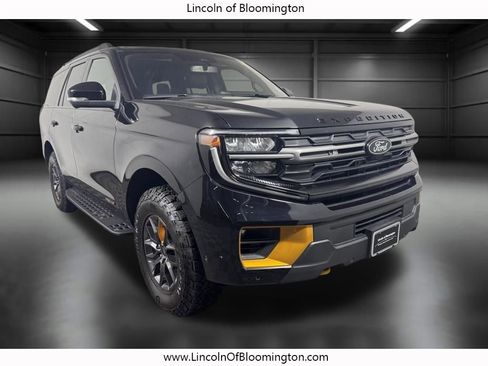 Used 2025 Ford Expedition Tremor AWD/4WD image 9