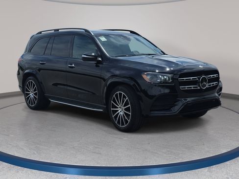 Used 2023 Mercedes-Benz GLS 450 4MATIC image 3