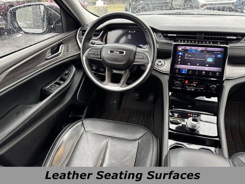 Used 2022 Jeep Grand Cherokee L Limited image 4
