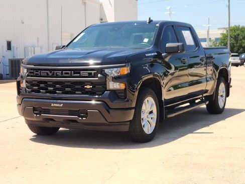 Used 2024 Chevrolet Silverado 1500 Custom AWD/4WD image 3
