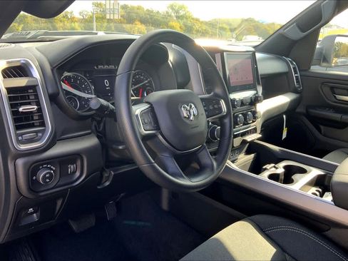 New 2026 RAM 1500 Express AWD/4WD image 8