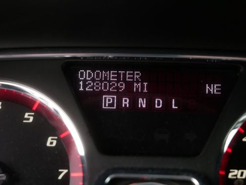 Used 2015 GMC Acadia SLT AWD/4WD image 30
