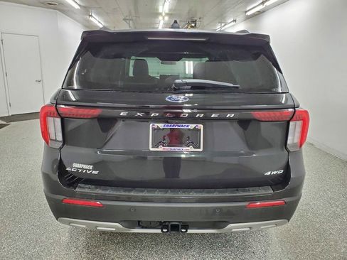 New 2026 Ford Explorer Active w/ Active Comfort Package image 5