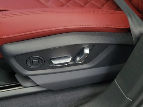 New 2026 Audi SQ7 Premium Plus AWD/4WD image 18