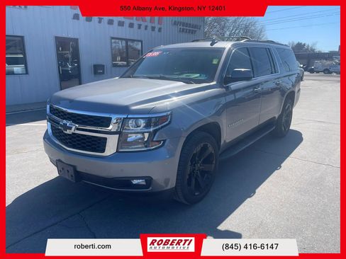 Used 2020 Chevrolet Suburban LT w/ Luxury Package image 1