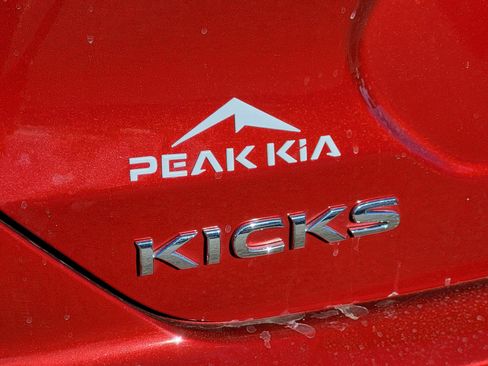 Used 2022 Nissan Kicks SV image 12