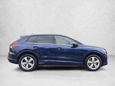 Used 2022 Audi Q4 e-tron Premium Plus image 4