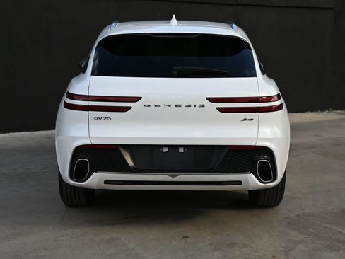Used 2025 Genesis GV70 2.5T image 4