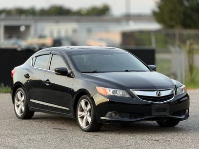 Used 2013 Acura ILX w/ Technology Package