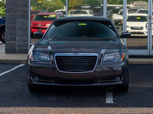 Used 2014 Chrysler 300 S RWD image 7