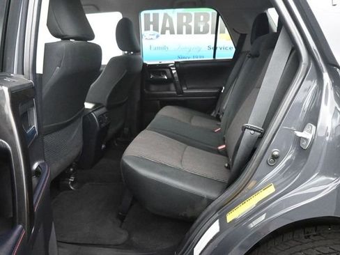 Used 2024 Toyota 4Runner TRD Off-Road image 9