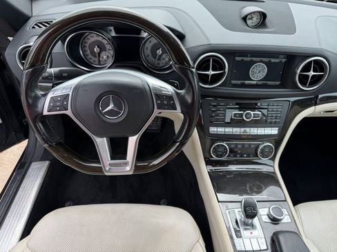 Used 2015 Mercedes-Benz SL 400 w/ Premium I Package image 10