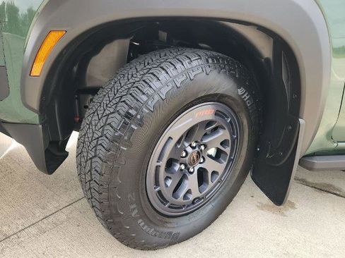 Certified 2025 Nissan Frontier Pro-X RWD image 30