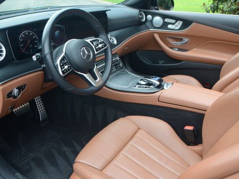 Used 2020 Mercedes-Benz E 450 4MATIC Cabriolet image 2