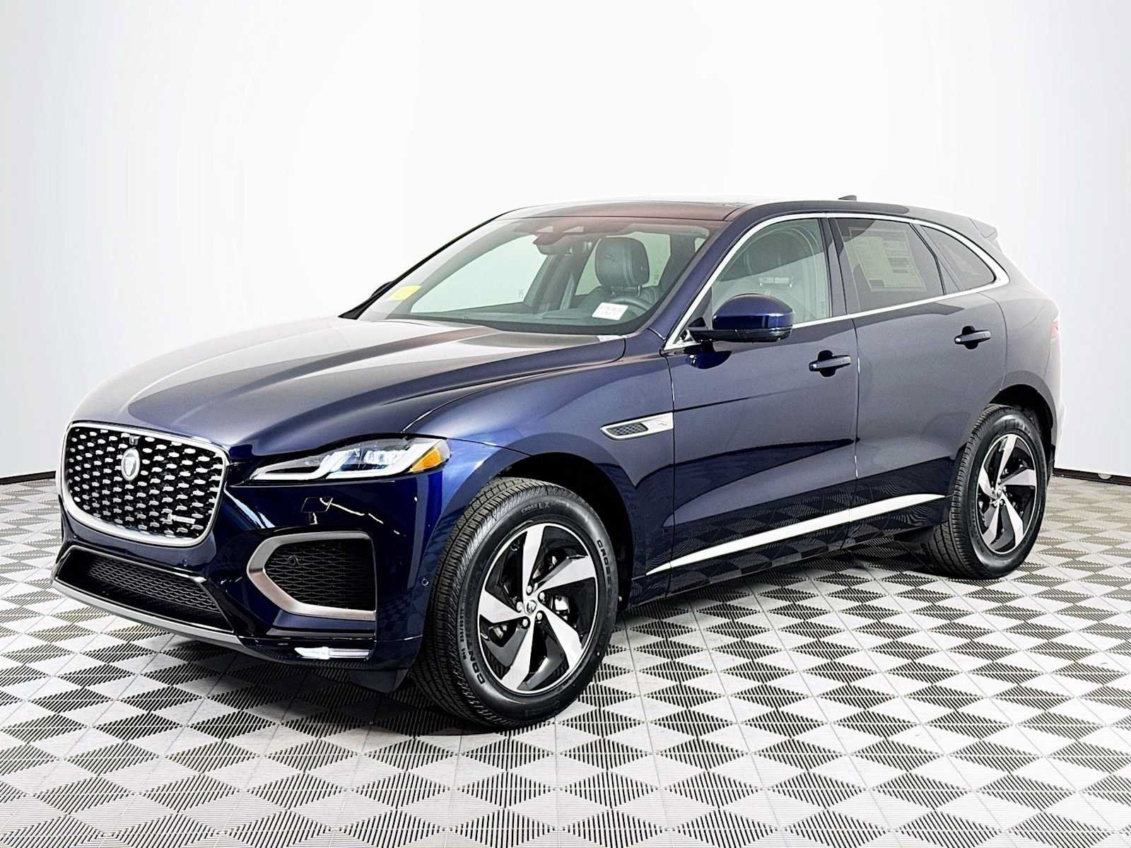 New 2025 Jaguar F-PACE R-Dynamic S AWD/4WD image 1