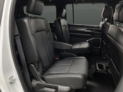 Used 2024 Jeep Wagoneer Series II w/ Convenience Group I image 36