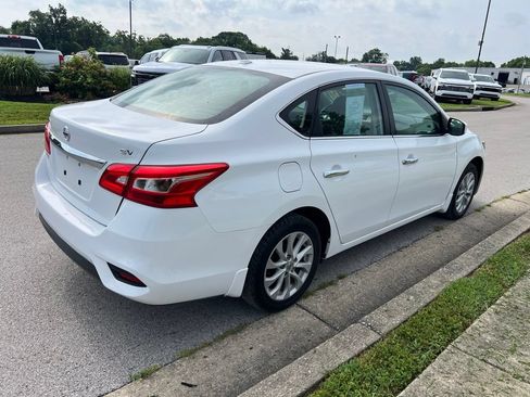 Used 2019 Nissan Sentra SV FWD image 3