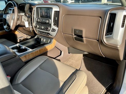 Used 2017 GMC Sierra 1500 SLT w/ SLT Premium Package image 24