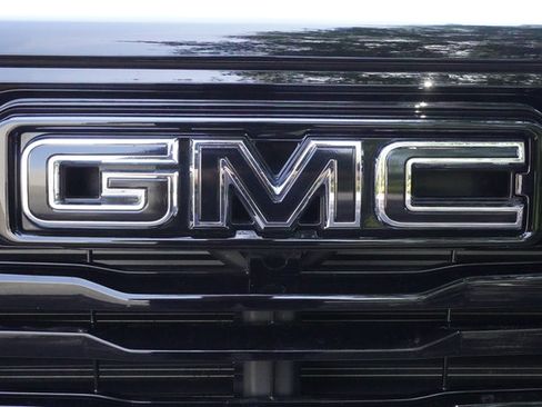 Used 2026 GMC Terrain Elevation w/ Elevation Premium Package FWD image 40