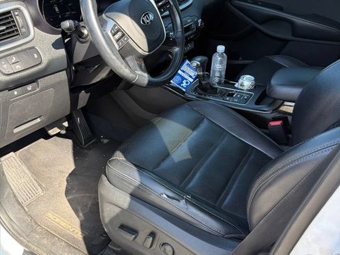 Used 2019 Kia Sorento EX AWD/4WD image 4