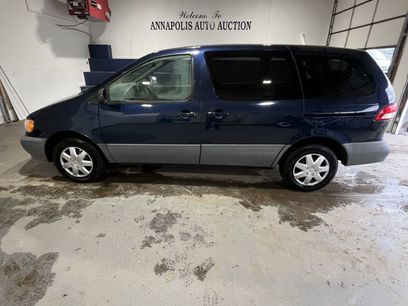 Used 2001 Toyota Sienna CE