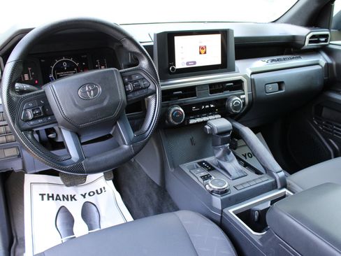 Used 2025 Toyota Tacoma SR5 AWD/4WD image 19