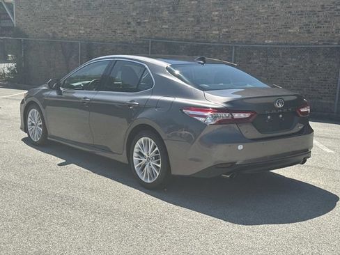 Used 2018 Toyota Camry XLE w/ Driver Assist Package FWD image 7
