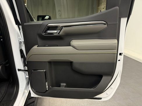 New 2026 Chevrolet Silverado 1500 ZR2 image 20