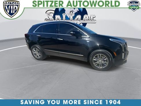 Used 2023 Cadillac XT5 Premium Luxury AWD/4WD image 2