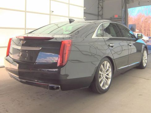 Used 2017 Cadillac XTS Luxury image 5