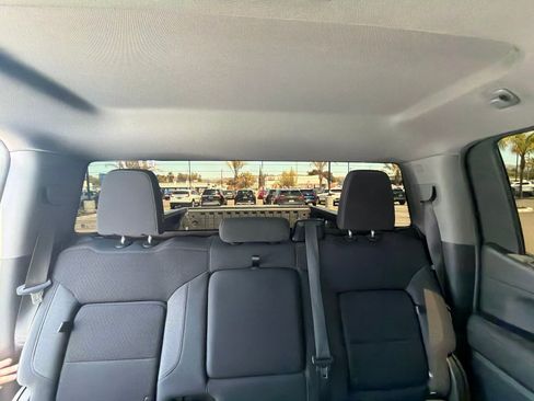 Used 2022 Chevrolet Silverado 1500 RST AWD/4WD image 17