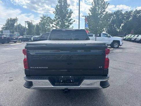 Used 2023 Chevrolet Silverado 1500 LT AWD/4WD image 4
