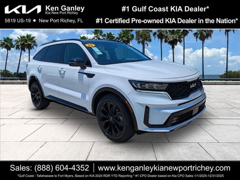 Certified 2023 Kia Sorento SX FWD image 1