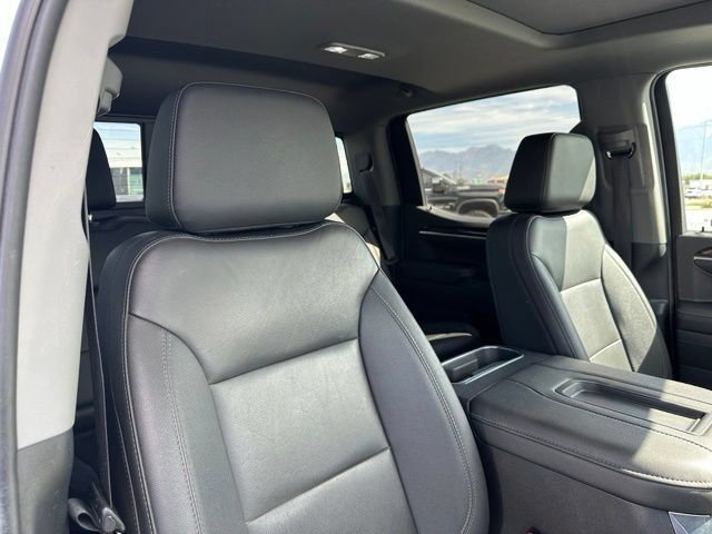Used 2022 GMC Sierra 1500 Elevation w/ Elevation Premium Package AWD/4WD image 33