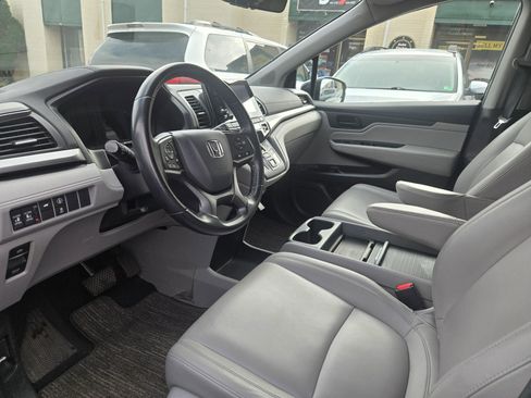 Used 2024 Honda Odyssey EX-L image 13