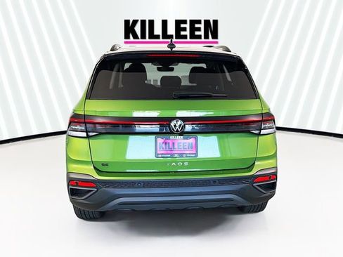 New 2026 Volkswagen Taos SE FWD image 6