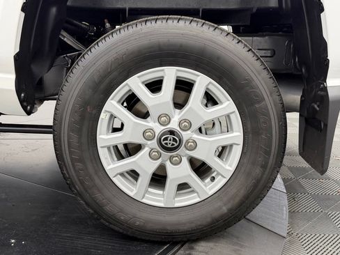 Used 2026 Toyota Tacoma SR5 AWD/4WD image 16