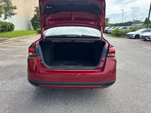 Used 2025 Nissan Versa SV FWD image 18