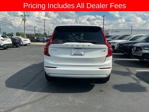 Used 2022 Volvo XC90 T6 Momentum AWD/4WD image 4