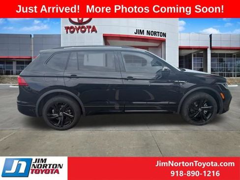 Used 2023 Volkswagen Tiguan SE R-Line image 7