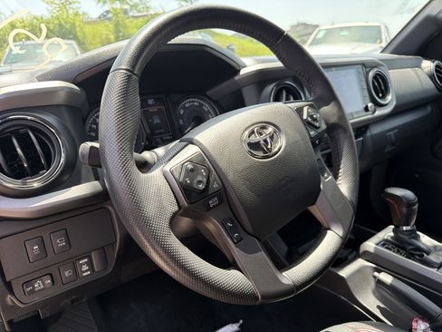 Used 2023 Toyota Tacoma TRD Pro AWD/4WD image 16