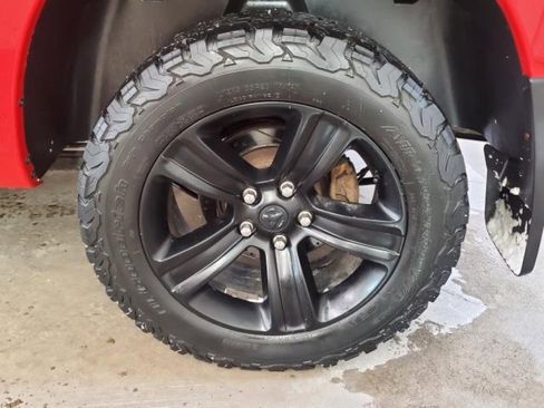 Used 2018 RAM 1500 Sport image 5